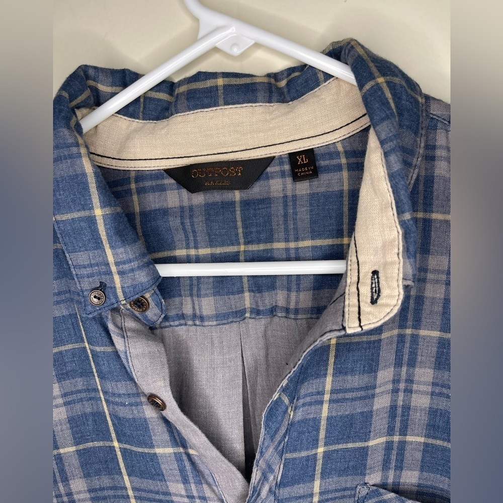 Men’s Gently Worn Blue Button-Down Shirt | XL | Outpost - Picture 3 of 4